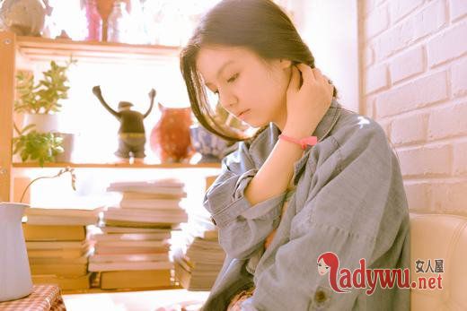 对你的追逐显得苍白无力_唯美图片