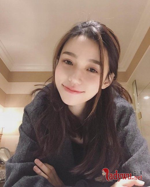 唯有热爱 才能低过漫长岁月_非主流美女