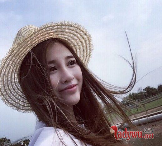 如果你有爱的人 就努力让她幸福_非主流美女