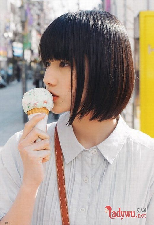 青春这一站 难免磕磕绊绊_唯美图片