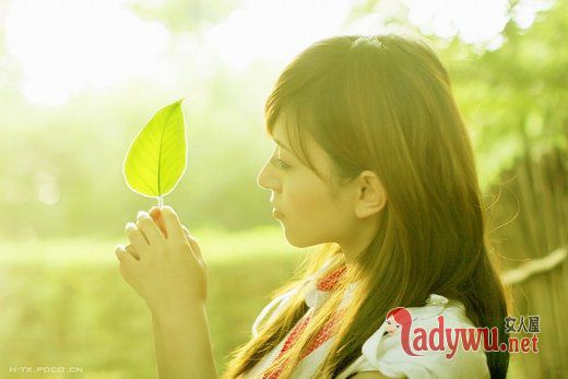 女生沉默的图片_懂爱旳人 却不敢再爱了