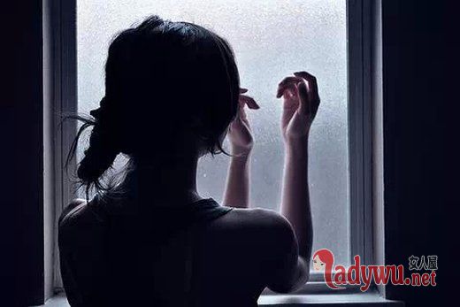 你走近我一点点 就能看到我心中的伤_伤感图片