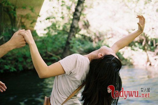 你不会知道我有多想你_伤感图片