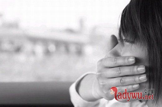 在梦里 享受着已经过去的甜蜜_伤感图片