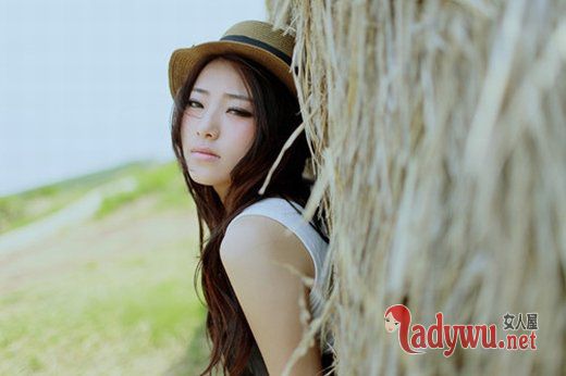 忧郁美女图片唯美_经历了那么多 你有没有好过一点