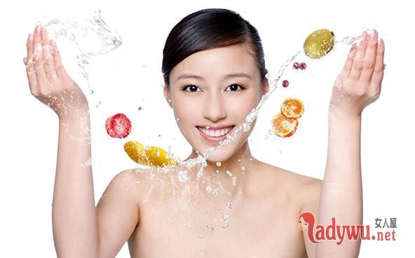 雀斑淡化小妙招，一脸洁净肌肤好自在