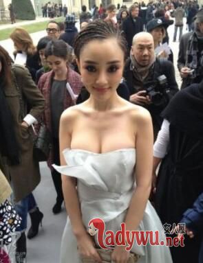 李小璐
