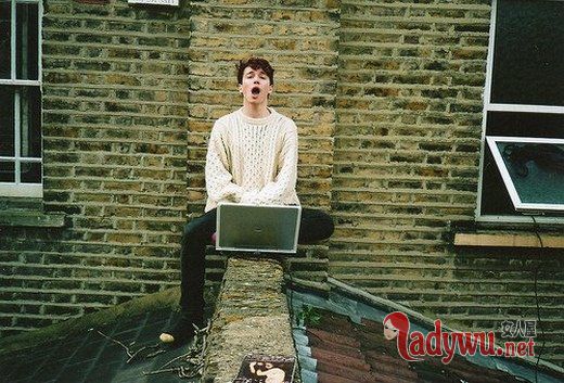 欧美个性图片男_你可以爱我吗 假装也好_feizl.com