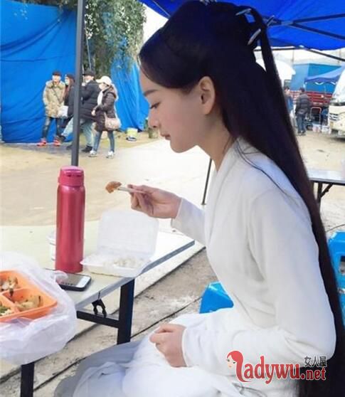 杨幂三生三世被指替身颜值更高 叶丹是谁个人资料介绍