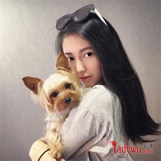 是否有人愿意为我打开一扇窗_非主流美女