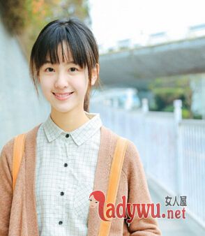 《左耳》女主陈都灵小清新发型集