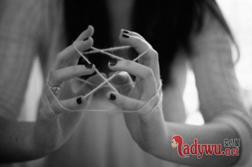 孤单图片女生_埋怨 换不来温柔 等待 等不来结果