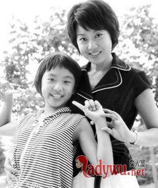 闫妮女儿