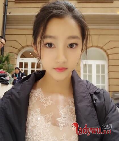 关晓彤总分552分，让我想起了周冬雨的高考成绩~~