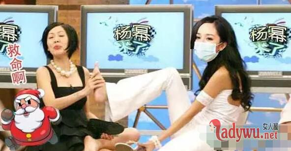 亲身经历告诉你,杨幂的脚到底臭不臭!