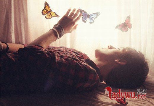 安安静静的男生图片_孤单的气氛 我却一直还在等_feizl.com