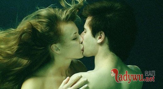 kiss图片大全_青春是一段容易动情却总是受伤的年龄