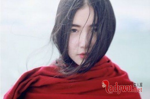 你并不在意 站在那个地方的我有多孤独_伤感图片
