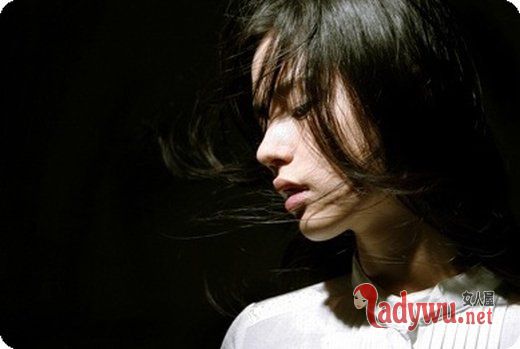我不是对谁都像对你一样好_伤感图片