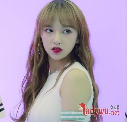我的疑心病有一点重_90后美女