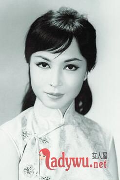 成龙有多少女人 成龙与23位女星风流史