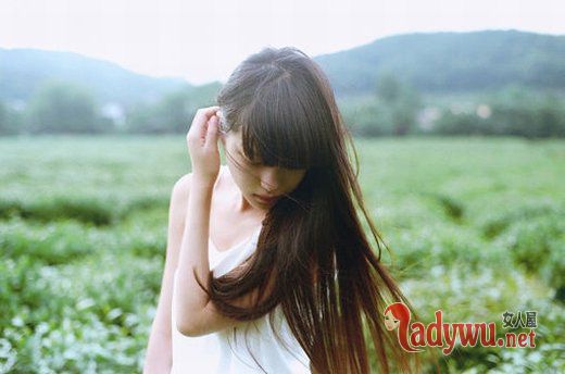 学会孤独和享受一个人的时候_伤感图片
