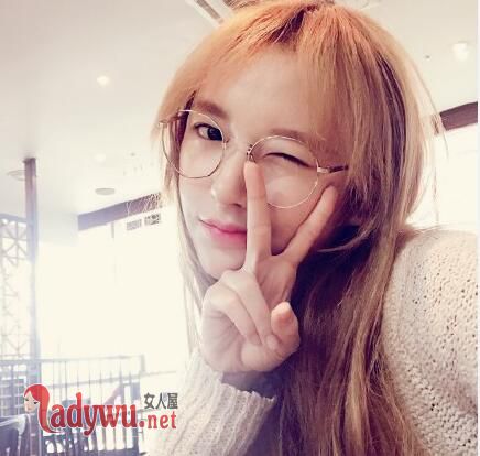 我已经再难爱上一个人了_非主流美女