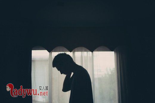 为什么你却给了我孤寂_伤感图片