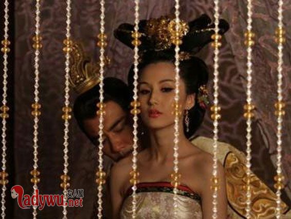 古代的寡妇如何泄欲满足自己的