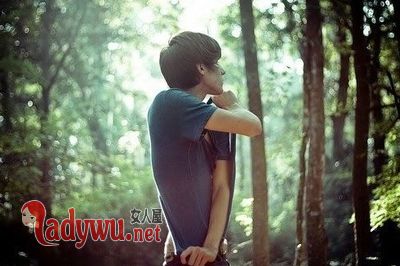 白羊男出轨的表现