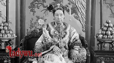 珍妃为什么会被推下井