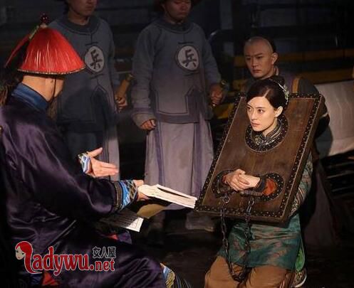 周莹为什么坐牢最后是被谁救出来的
