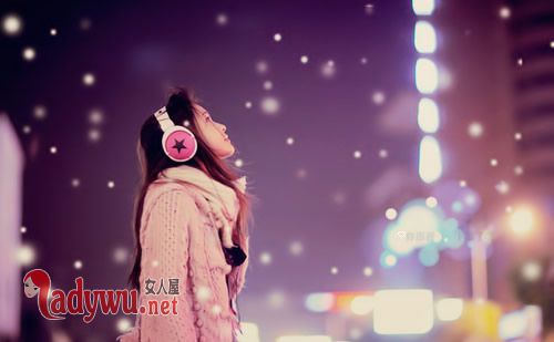 女生不理你也不删除你