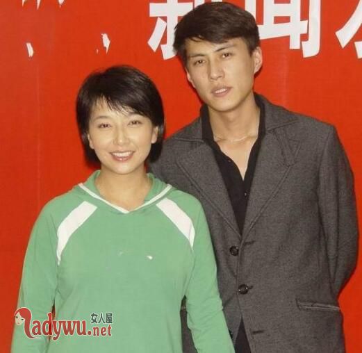 江珊和靳东的孩子是谁