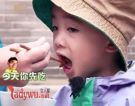 陈小春对孩子好凶网友心疼