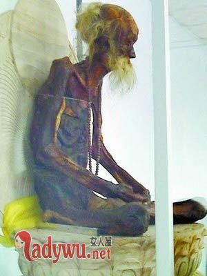 高僧肉身不腐的原因