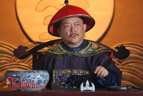 乾隆为什么不杀和珅