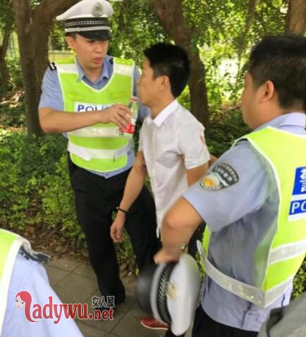 被堵10小时晕倒