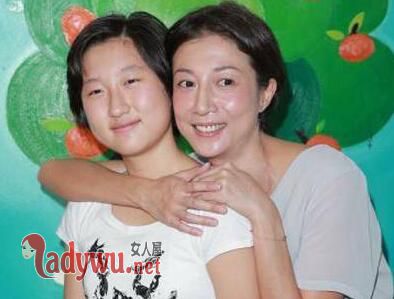 吴绮莉再发声挺女儿出柜