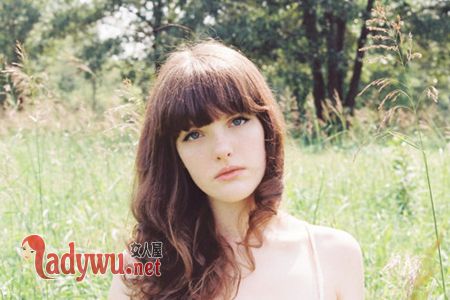 摩羯女生气的表现