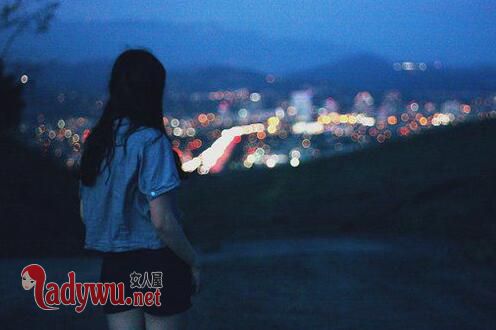 女人爱你入骨的表现