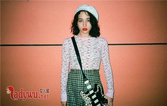 女人还留恋前任的表现