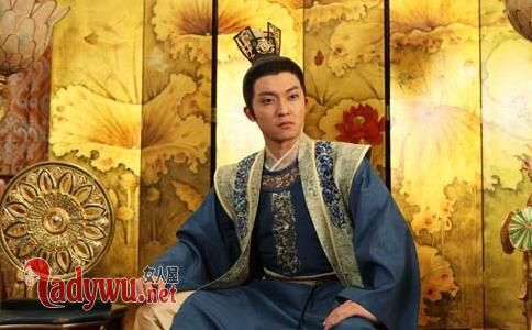 李显和武则天的关系