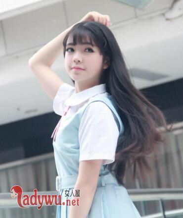 小杰和性感阿姨在车上