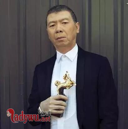 冯小刚拿金马影帝