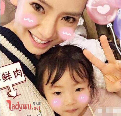 李承铉和戚薇的女儿