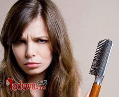 女人掉头发很厉害是什么原因