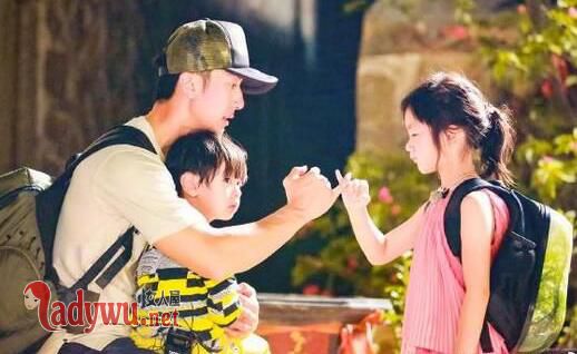 吴尊老婆首露面