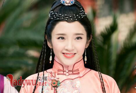 叶赫老女颅骨复原图