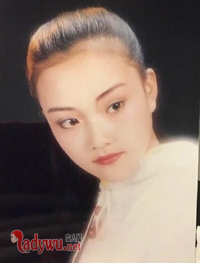 甜馨和李小璐小时候
